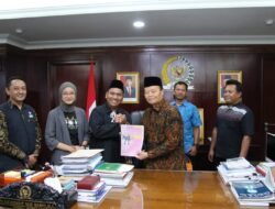 Delegasi SH Terate Cabang Jakarta Selatan – Pusat Madiun melangsungkan audiensi dengan Wakil Ketua MPR RI Dr. H. M Hidayat Nur Wahid, Lc, MA