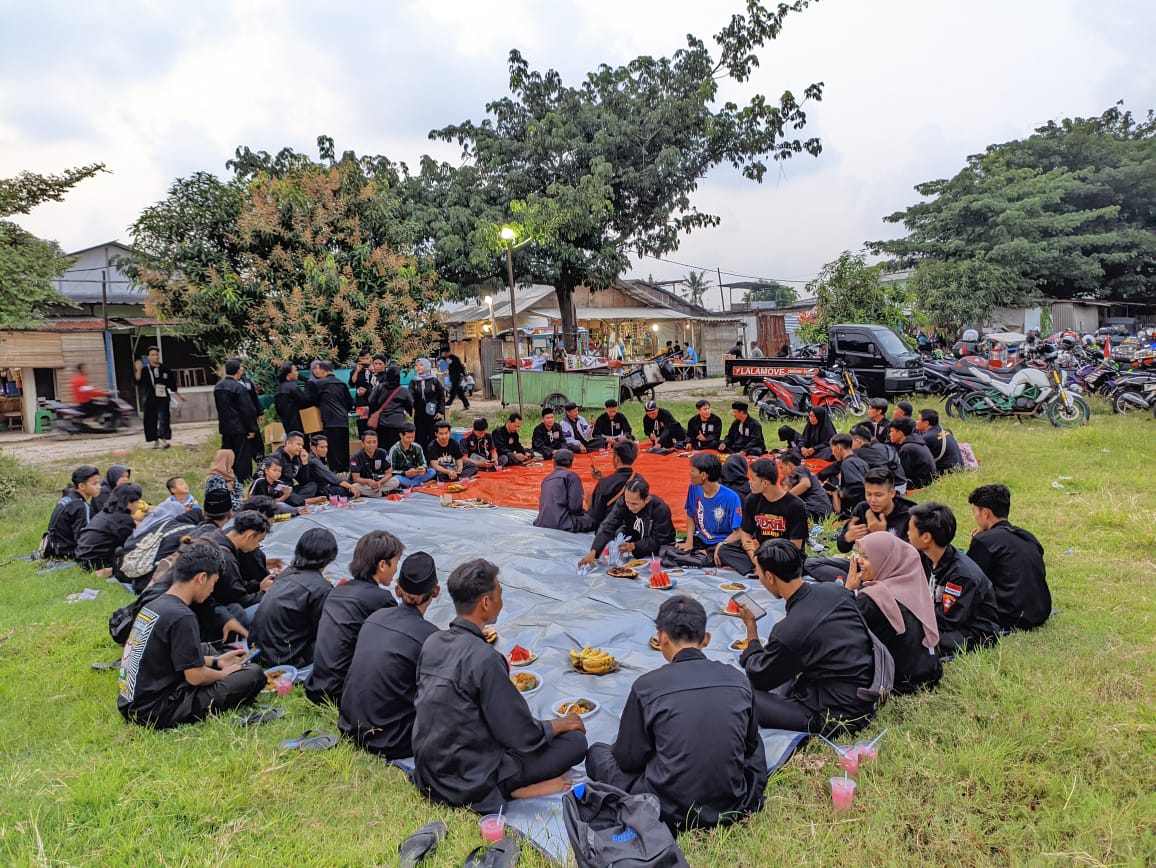 Momen buka puasa bersama Rayon Utan Jati Cabang Jakarta Barat